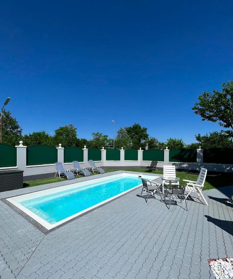 Apartament Atemberaubendes Loft Mit Pool Wiedeń Zewnętrze zdjęcie